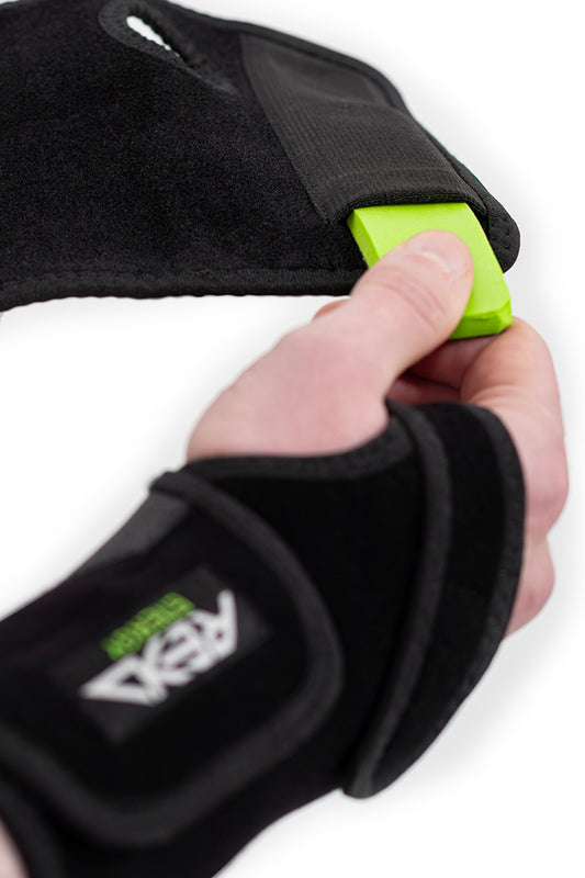REKD Energy Freedom wrist guards – view 3