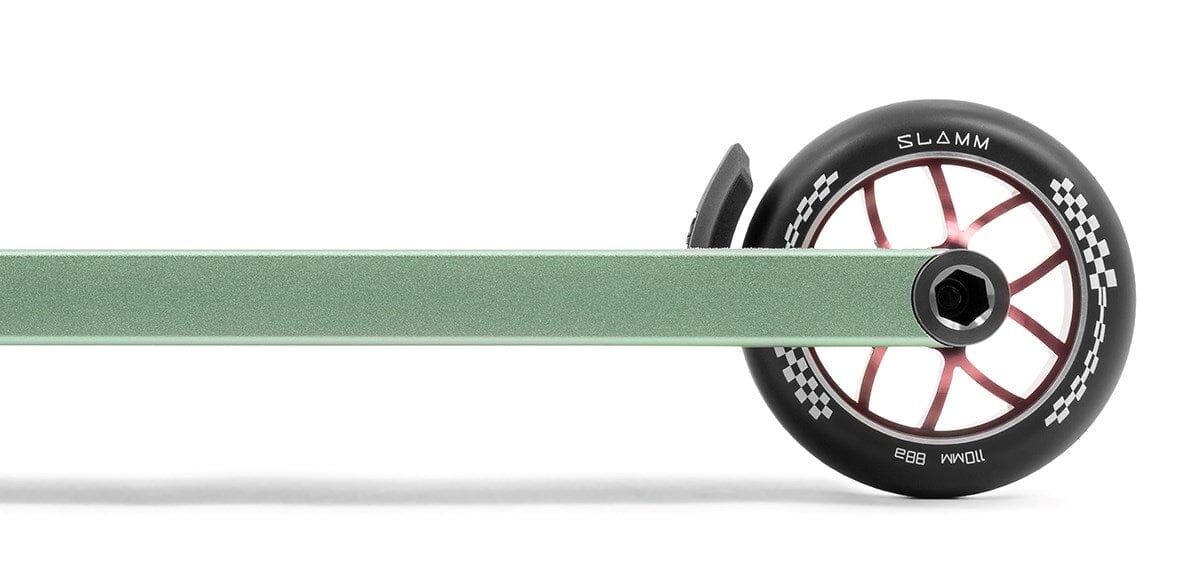 Slamm Assault Pro Scooter Green - wheel detail